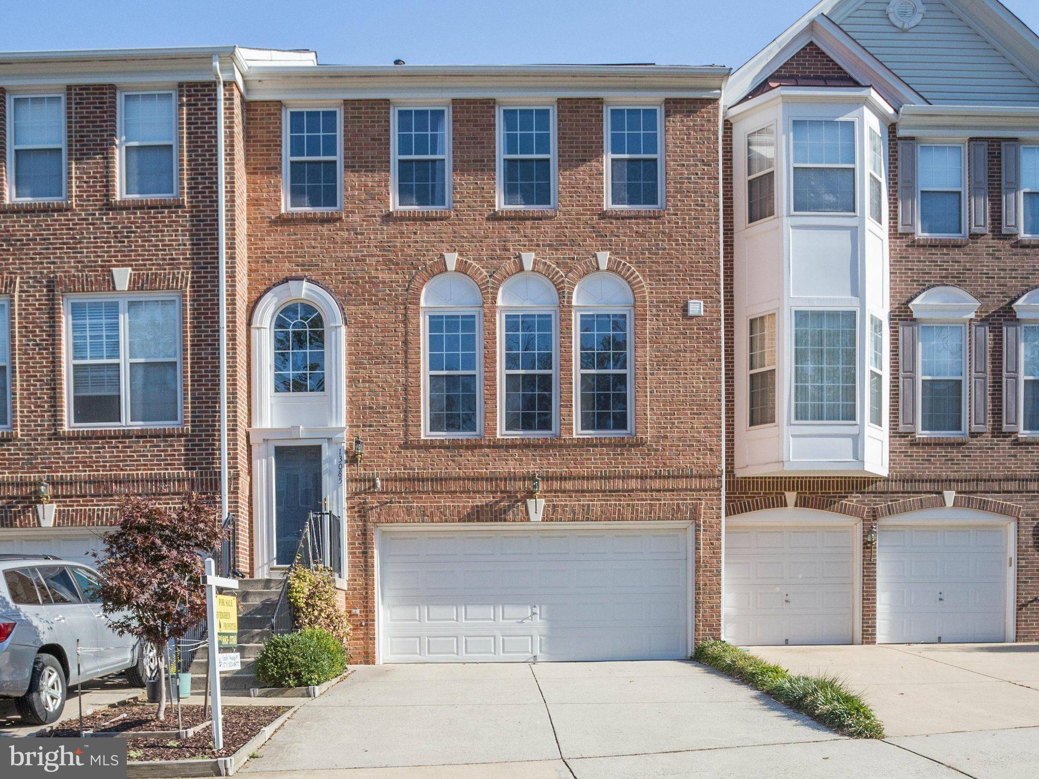 Herndon, VA 20171,13085 ROSE PETAL CIR