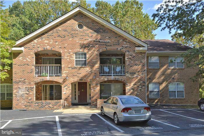 Burke, VA 22015,5823 COVE LANDING RD #303