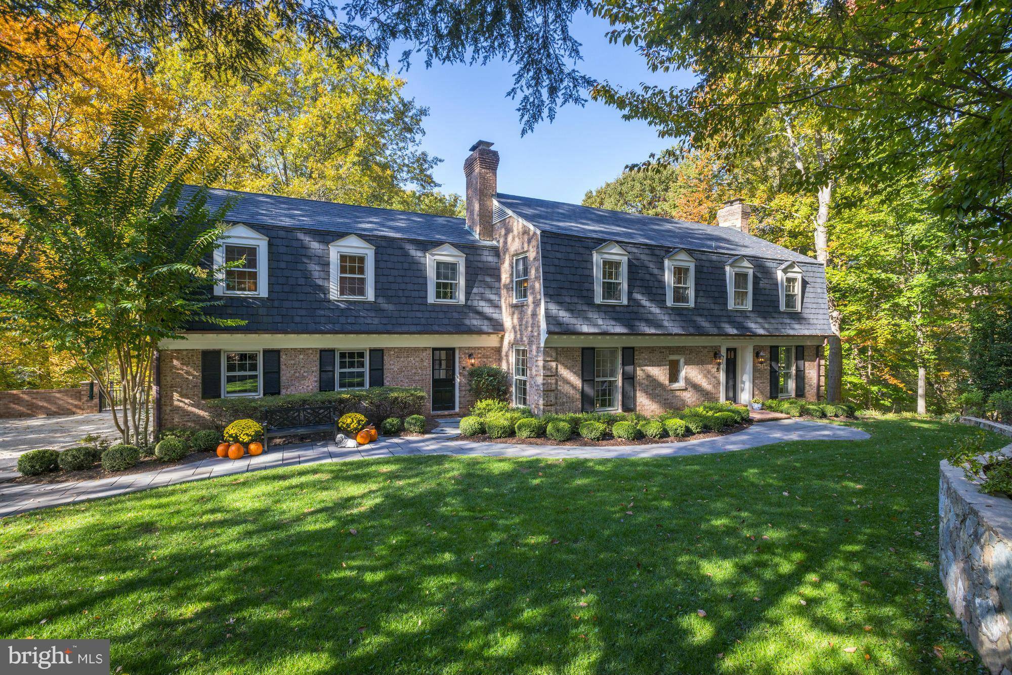 Mclean, VA 22101,822 CLINTON PL