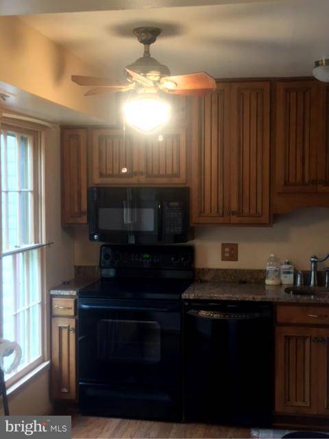 Burke, VA 22015,6337 PINE VIEW CT #77C