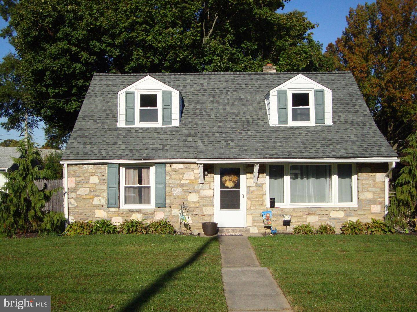 Oreland, PA 19075,515 HAWS LN