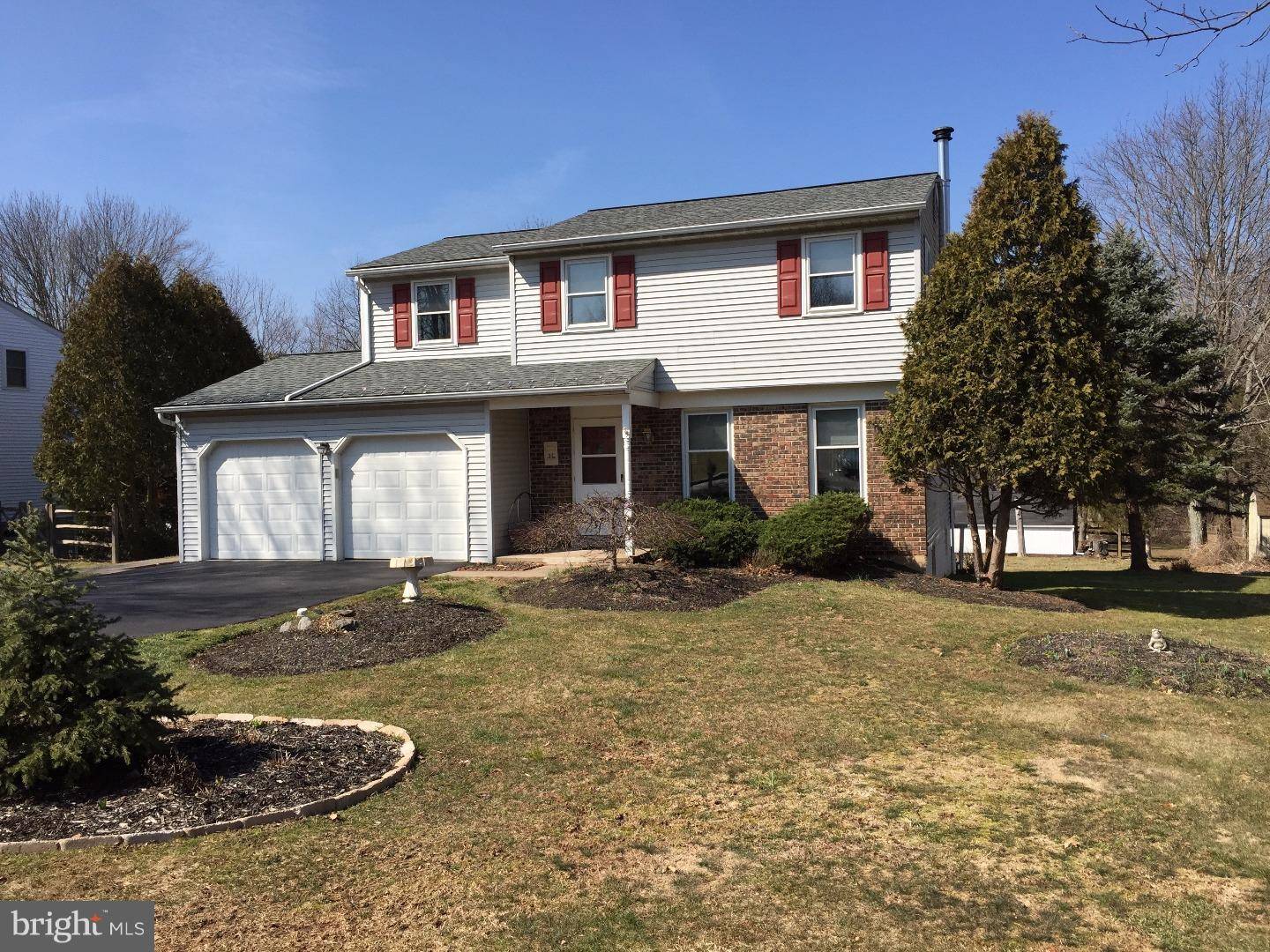 Perkasie, PA 18944,325 THISTLE LN