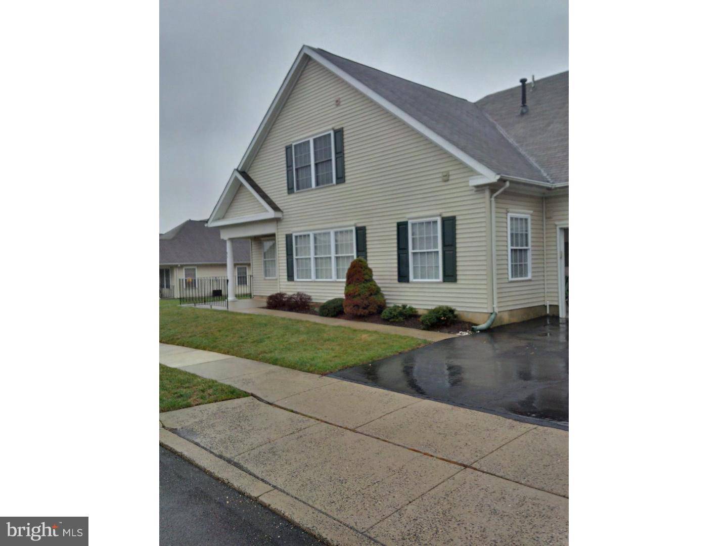 Fairless Hills, PA 19030,85 AVENROWE CT #49