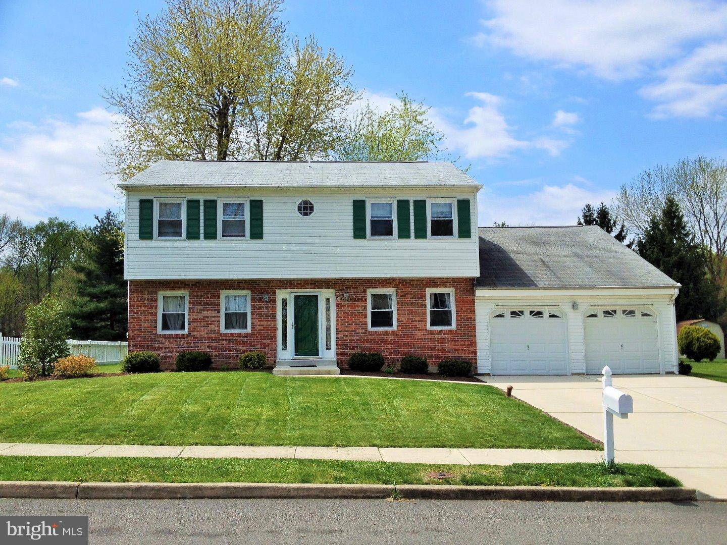 Yardley, PA 19067,177 HYDE PARK PL