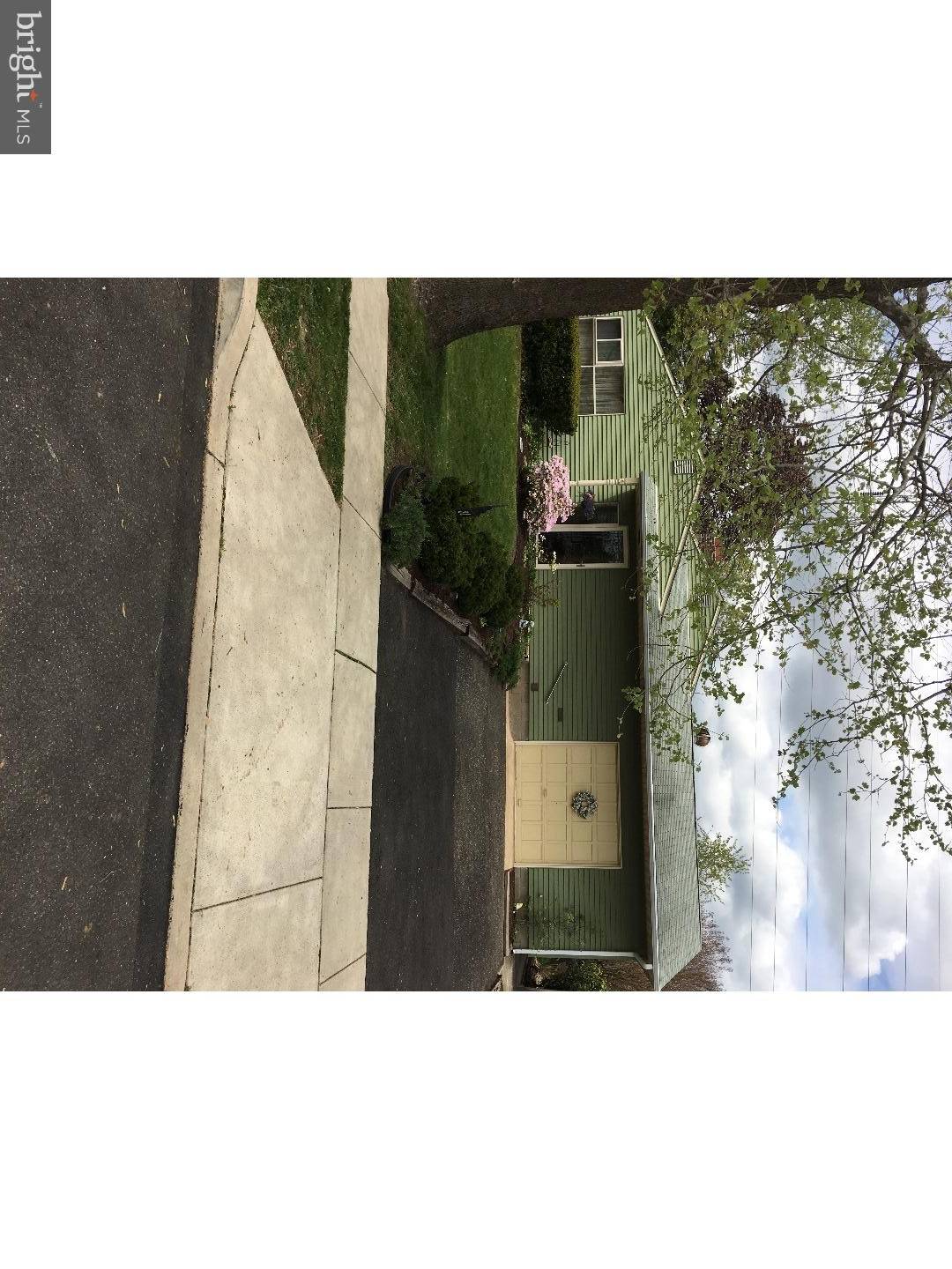 Levittown, PA 19054,31 EDGEWOOD LN