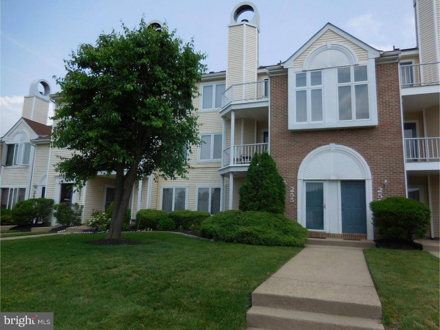 Levittown, PA 19057,255 DEVON WAY #1416