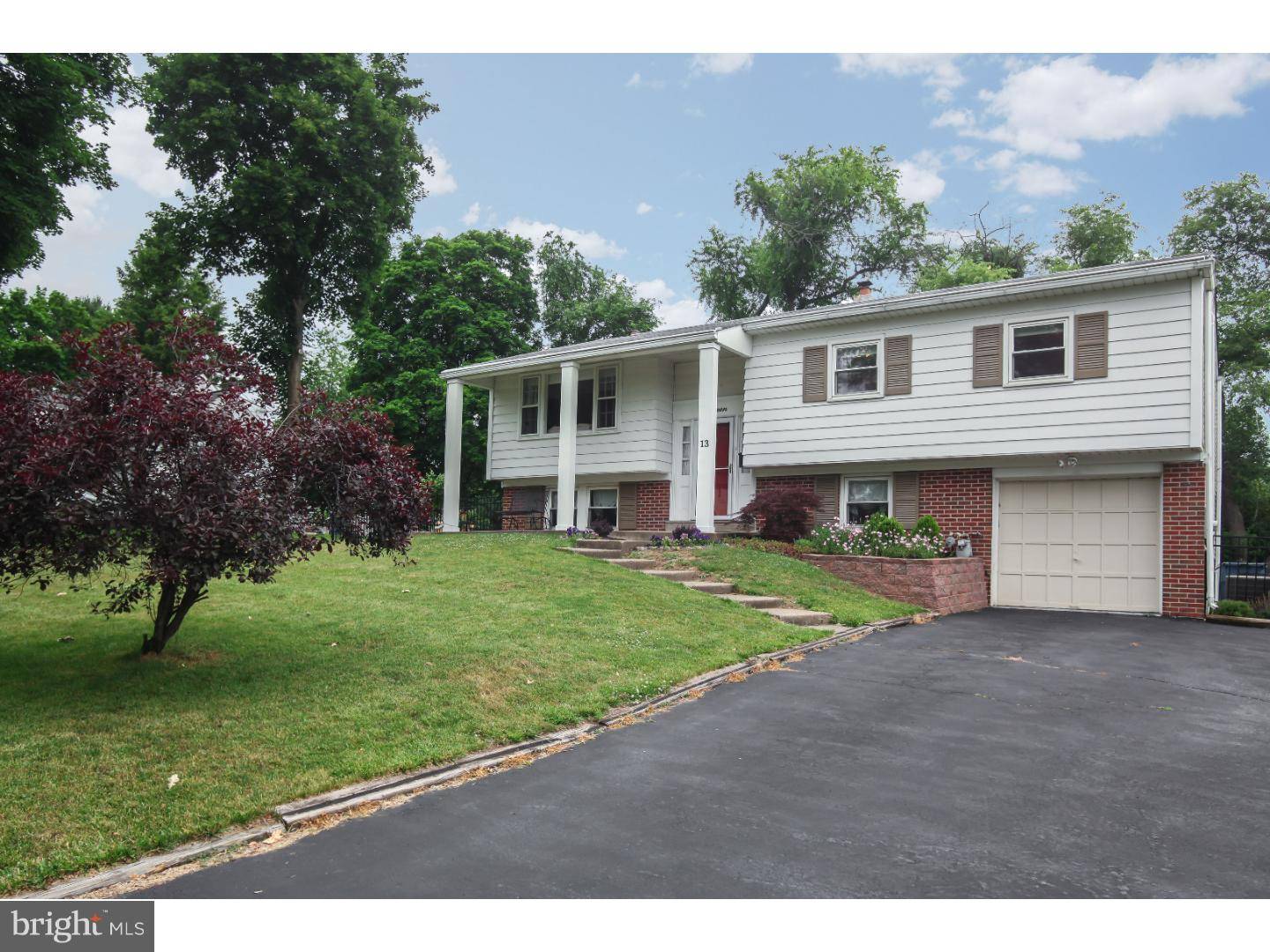 Yardley, PA 19067,13 WILBUR RD