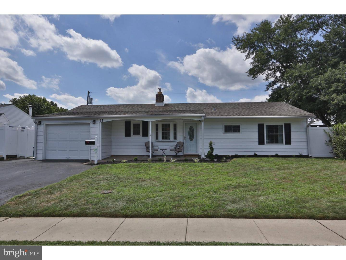 Levittown, PA 19054,11 PEACHTREE LN