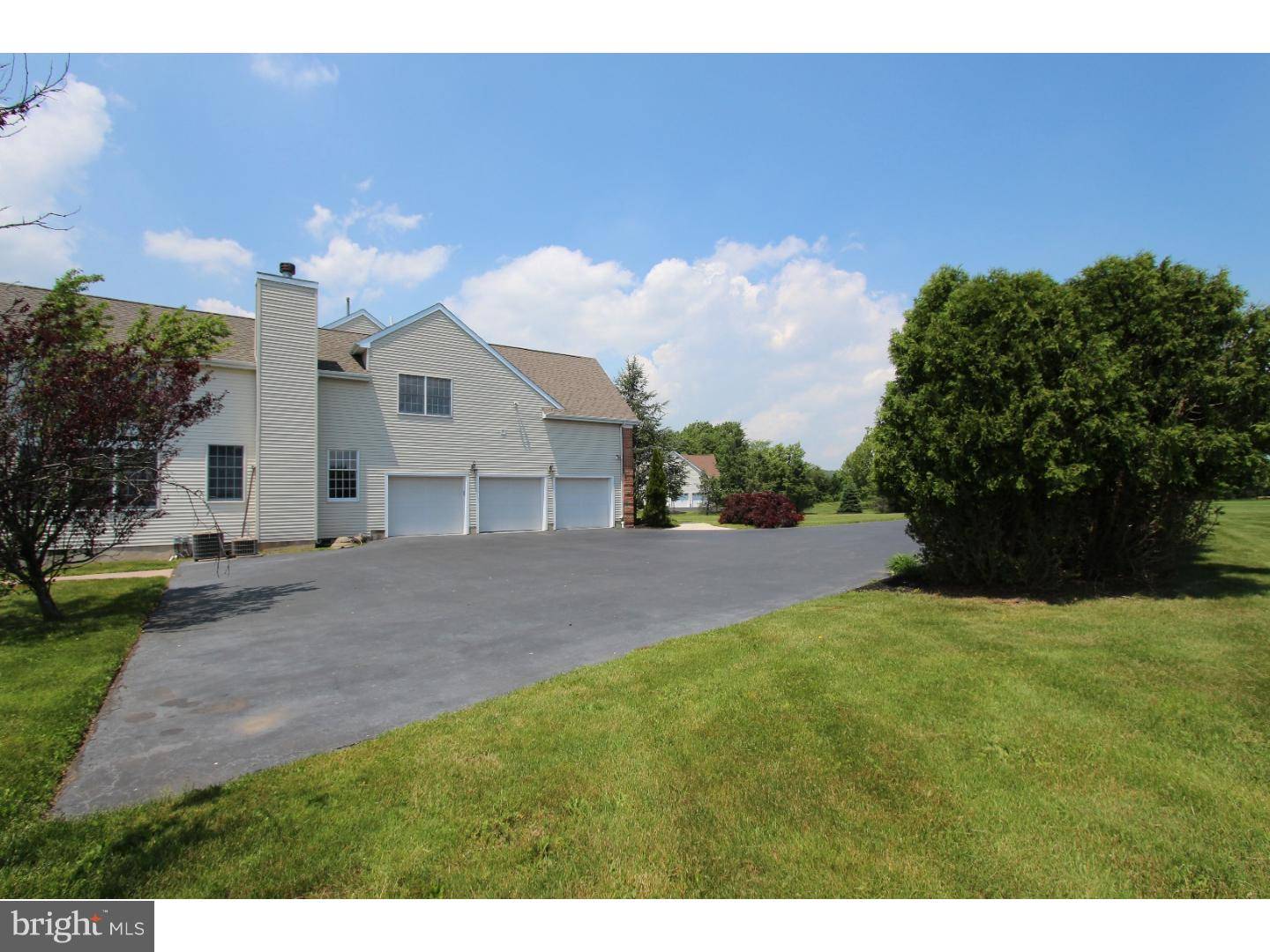 Pennington, NJ 08534,13 HUNTERS RIDGE DR