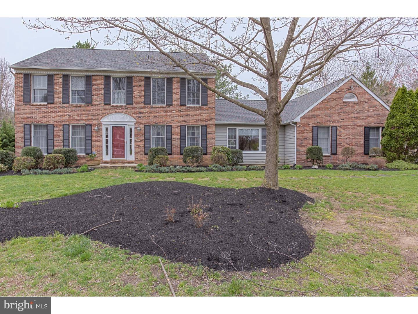 Princeton Junction, NJ 08550,32 SUFFOLK LN