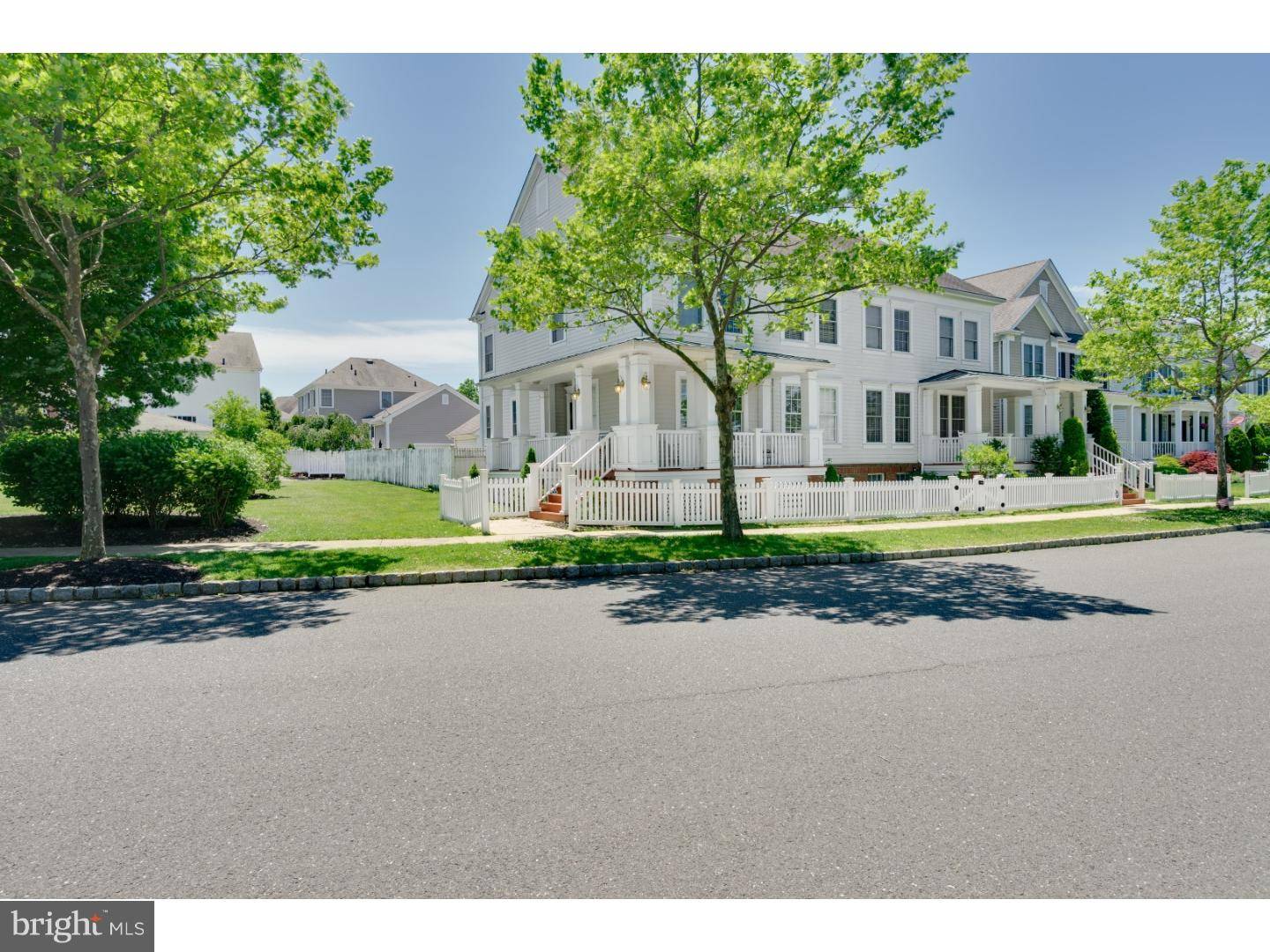 Robbinsville, NJ 08691,1172 LAKE DR E