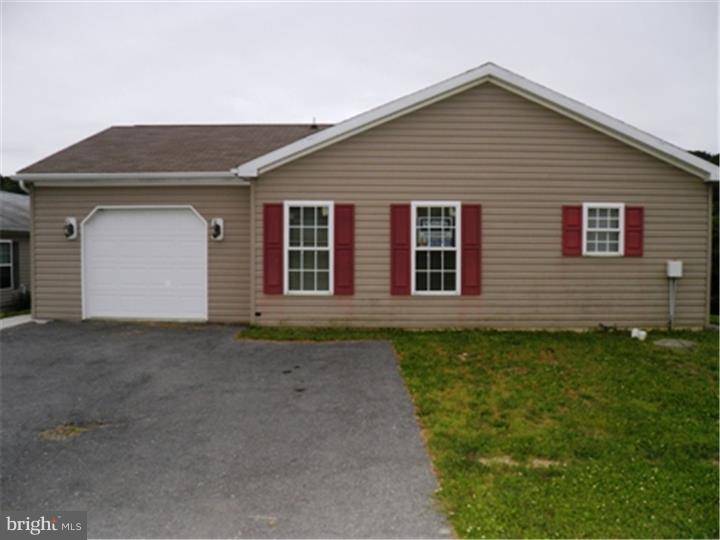 Lenhartsville, PA 19534,221 LAKEVIEW LN