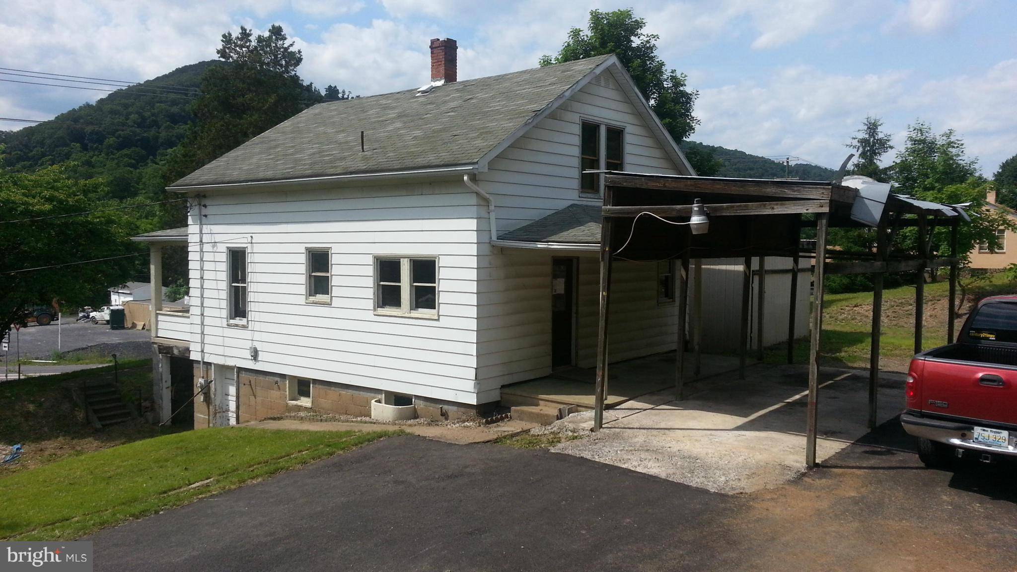 Ridgeley, WV 26753,5915 FRANKFORT HWY