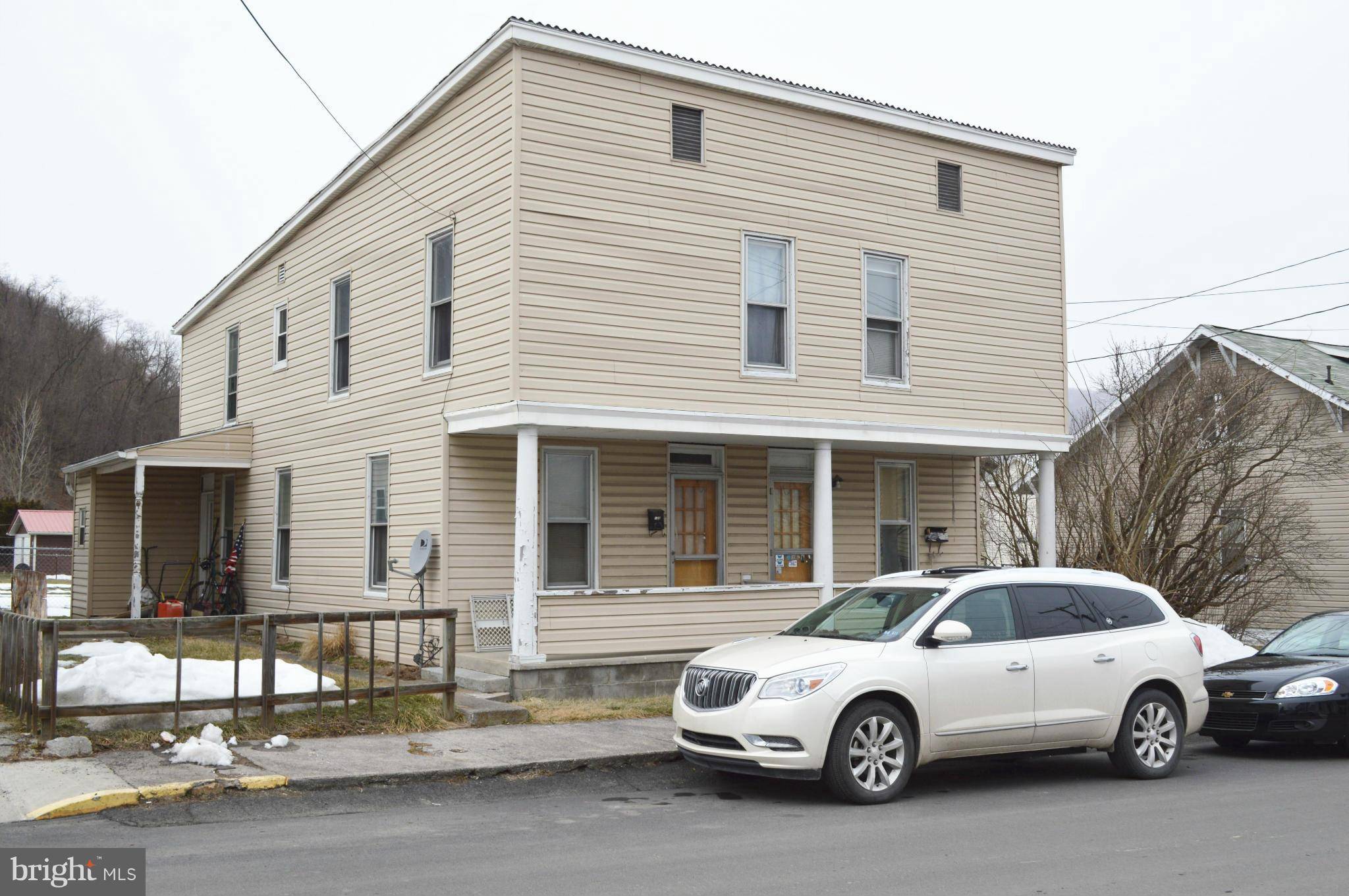 Keyser, WV 26726,98 E ST
