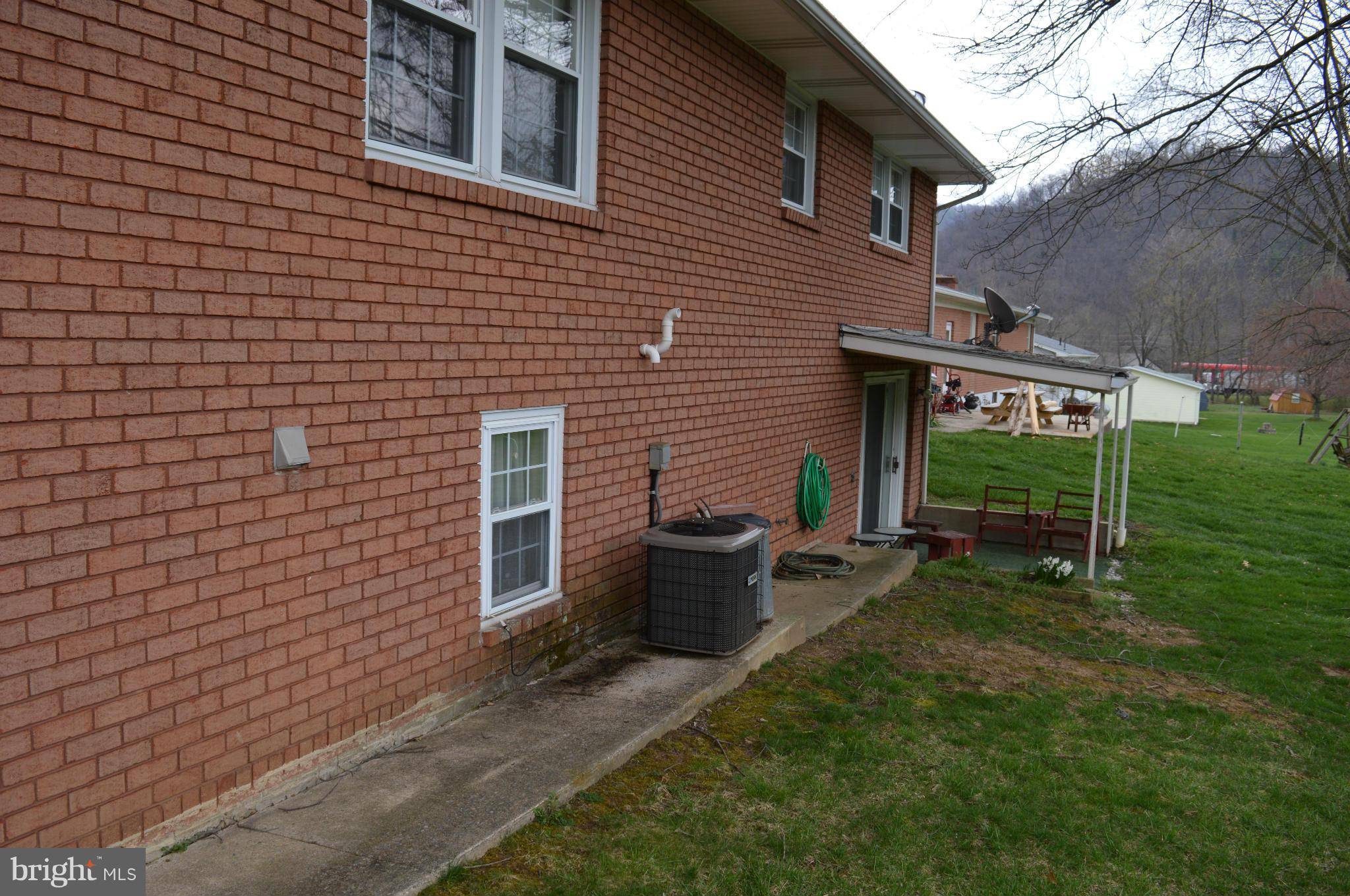 Keyser, WV 26726,203 MOUNTAIN VIEW DR