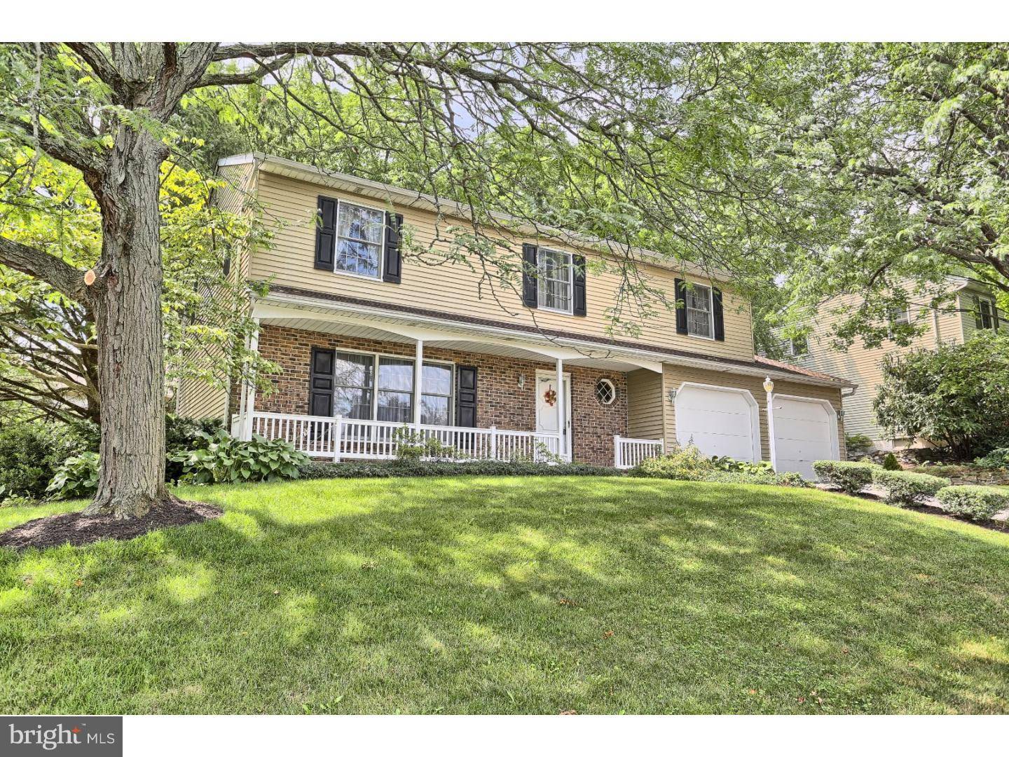 Wyomissing, PA 19610,900 OAK LN