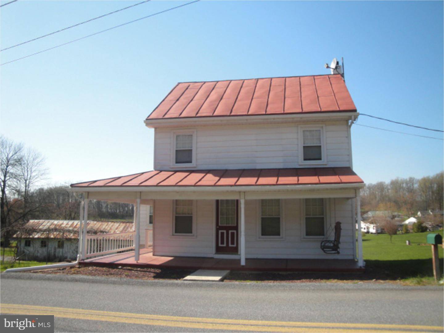 Newmanstown, PA 17073,228 MOUNTAIN TRAIL RD