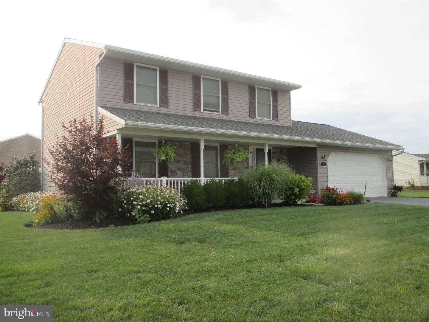 Newmanstown, PA 17073,70 EDGEMONT LN