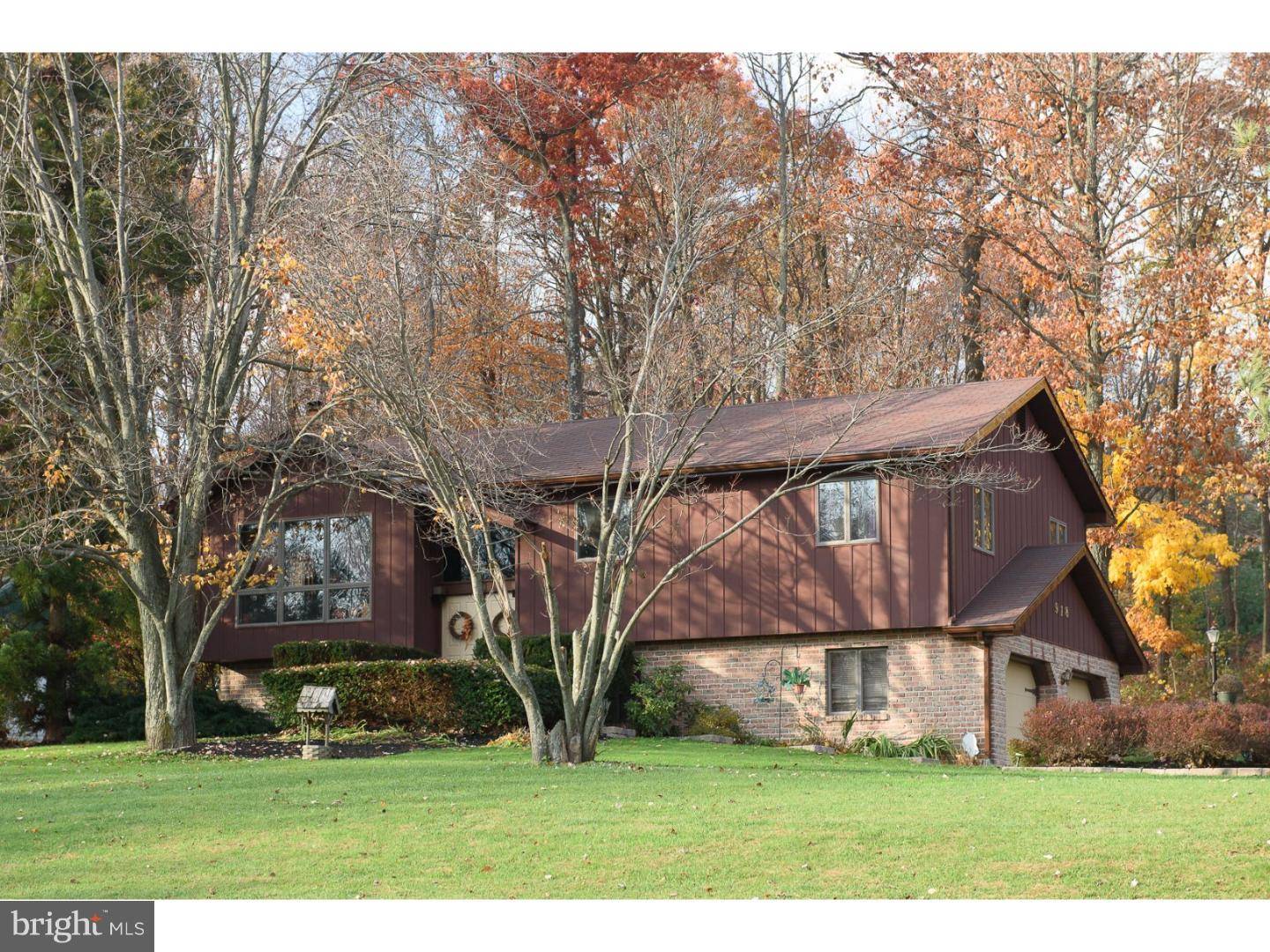 Narvon, PA 17555,918 GLORRY LN