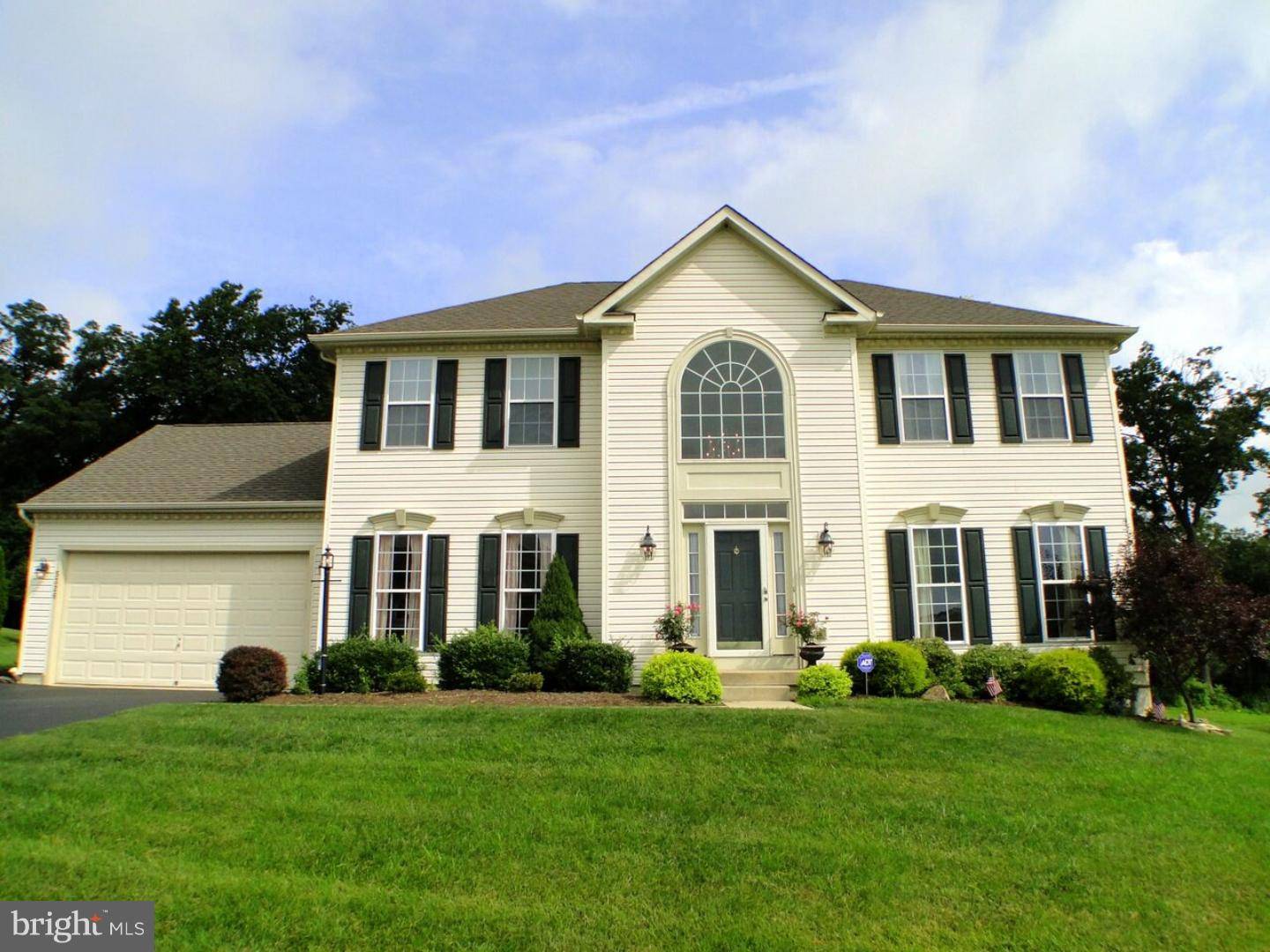 Kinzers, PA 17535,5326 COUNTRYSIDE DR