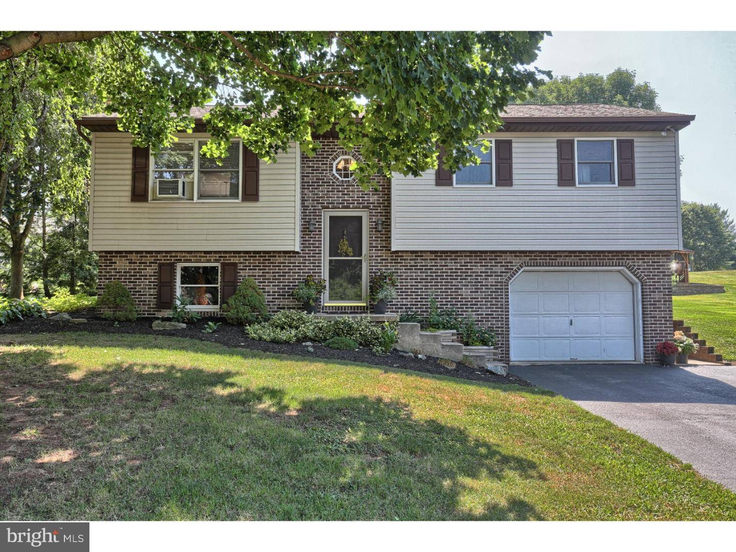 Denver, PA 17517,1036 GLENVIEW DR