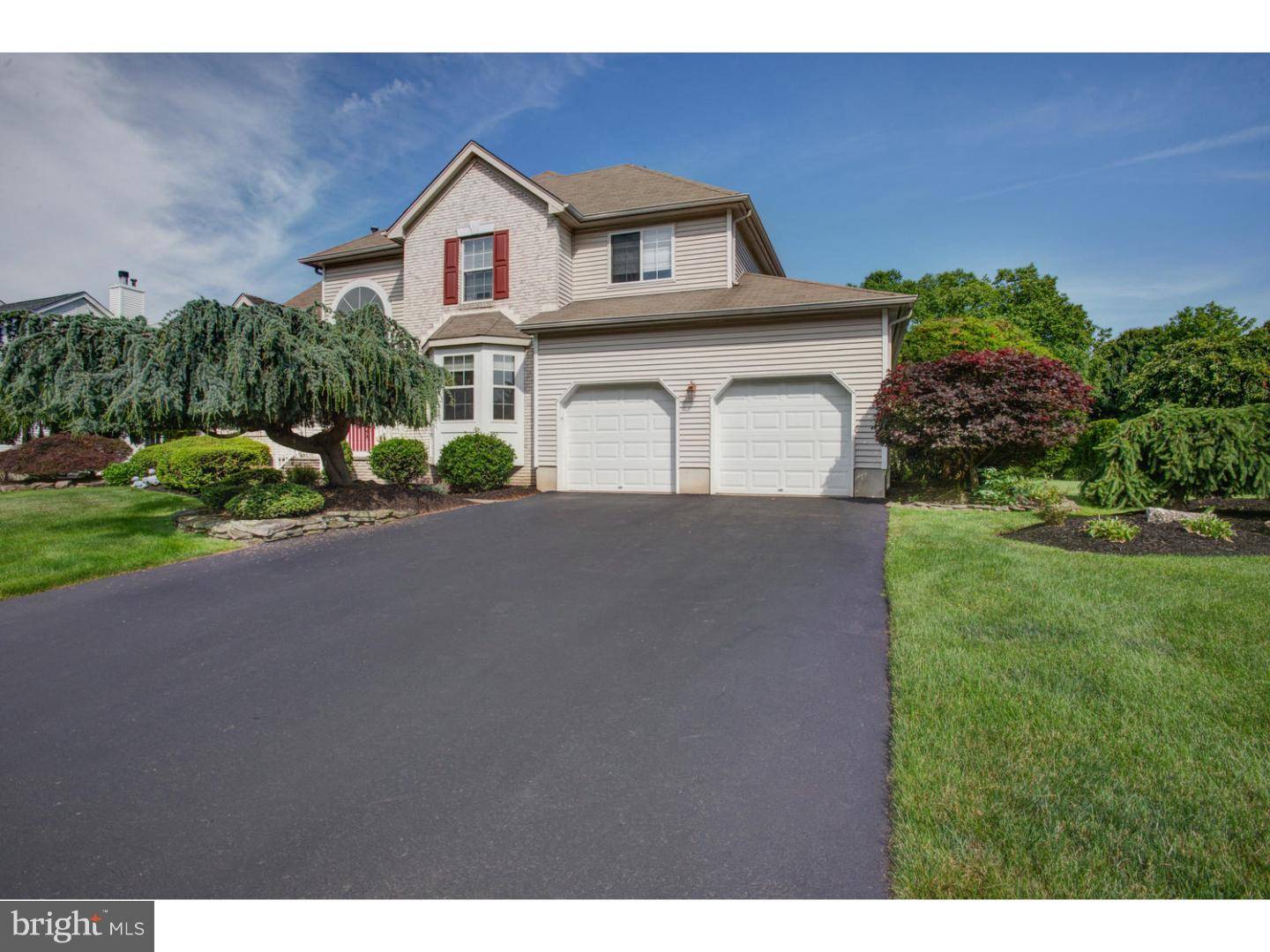 Kendall Park, NJ 08824,4 MAURICE CT