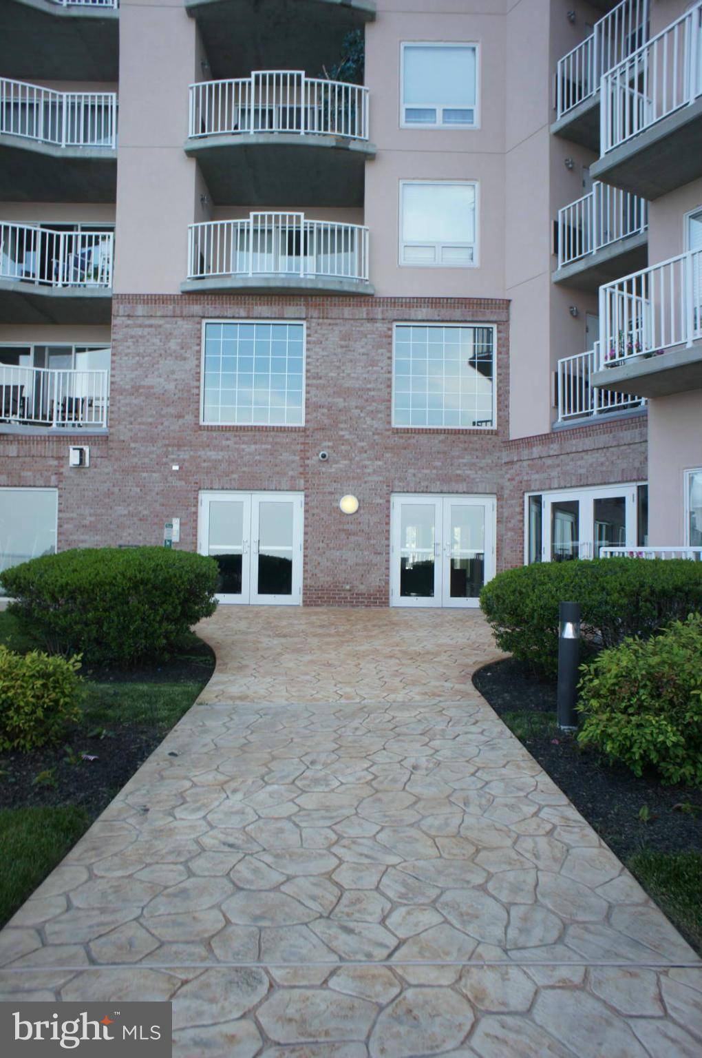 Chesapeake Beach, MD 20732,8501 BAYSIDE RD #302