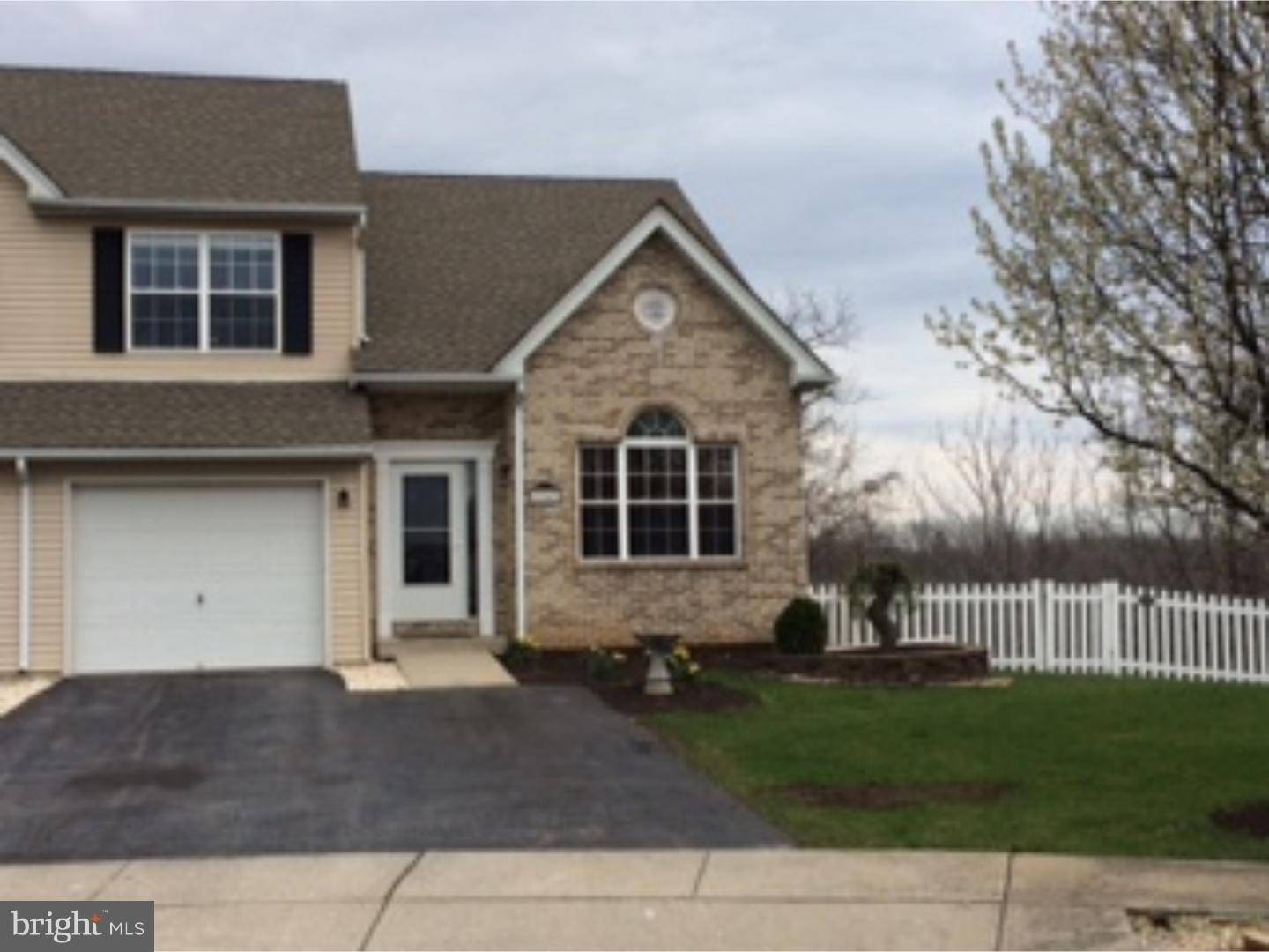 North Whitehall, PA 18037,2242 RED MAPLE DR