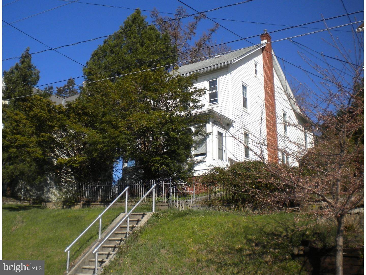 Whitehall, PA 18052,21 FRANKLIN ST