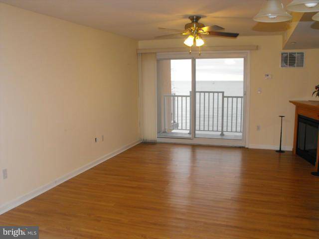 Chesapeake Beach, MD 20732,8501 BAYSIDE RD #402