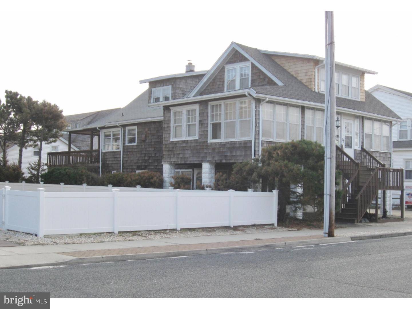 Seaside Park, NJ 08752,9 E ST