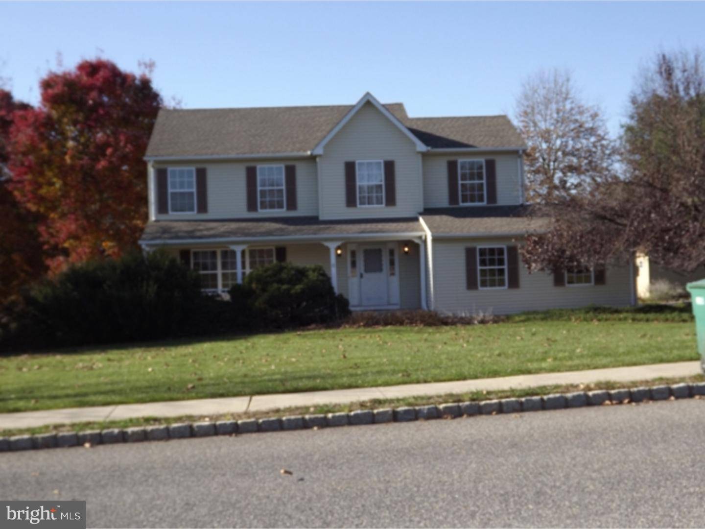 Cream Ridge, NJ 08514,6 LONG ACRE DR