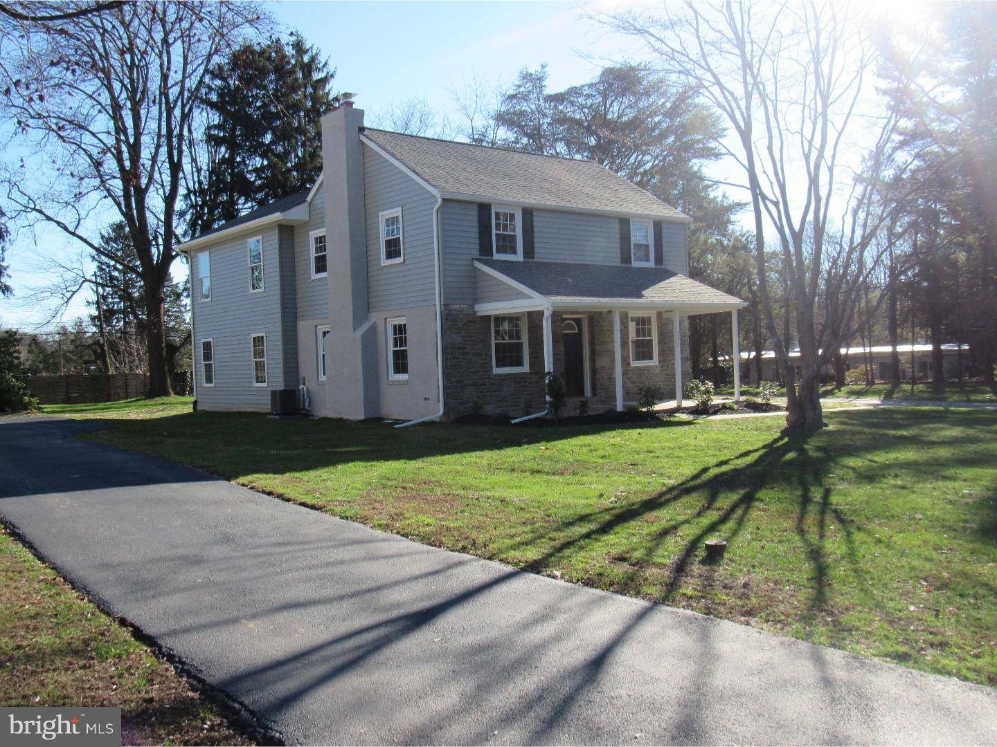 Broomall, PA 19008,327 LEWIS RD