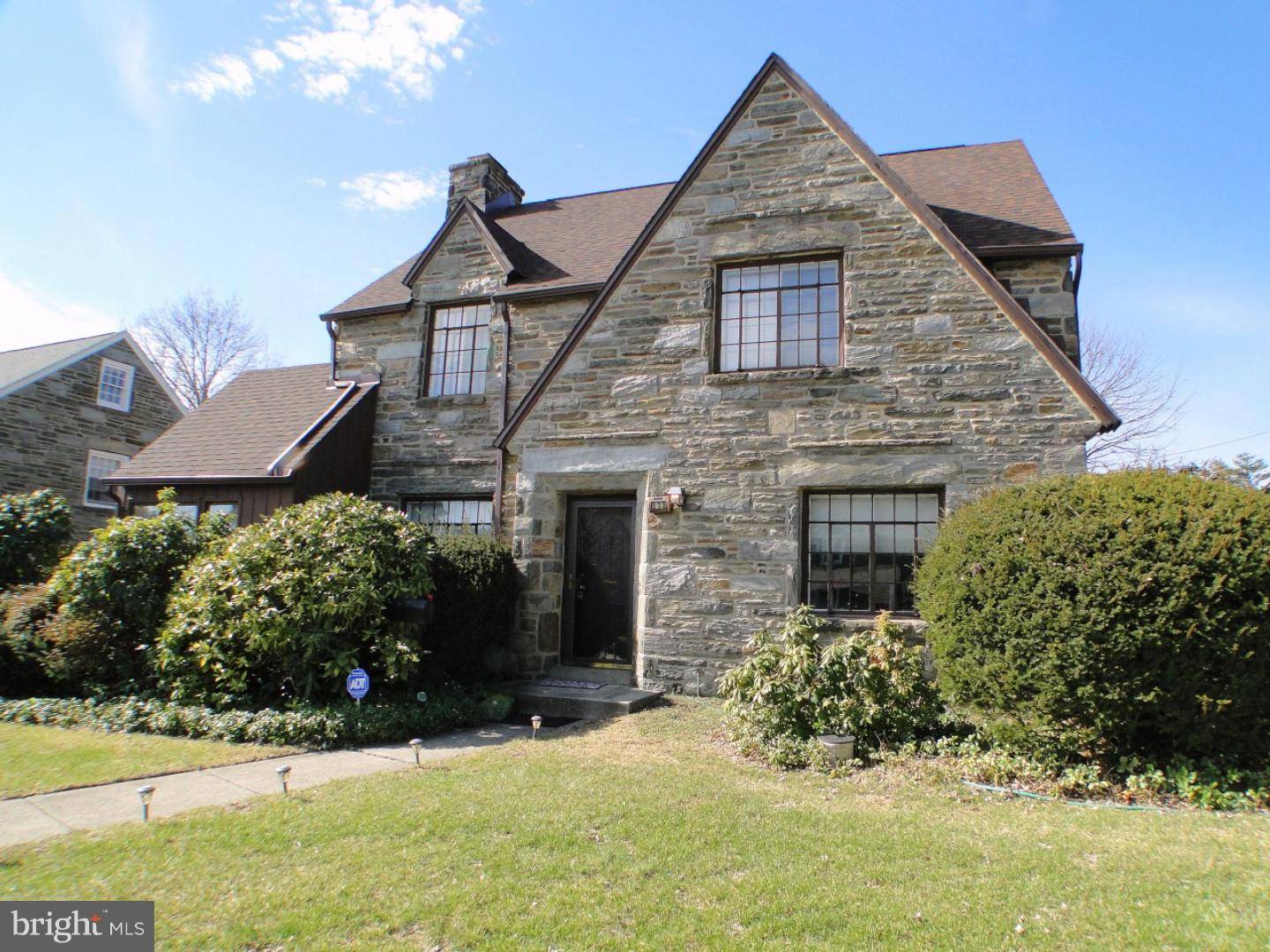 Drexel Hill, PA 19026,530 DERWYN RD