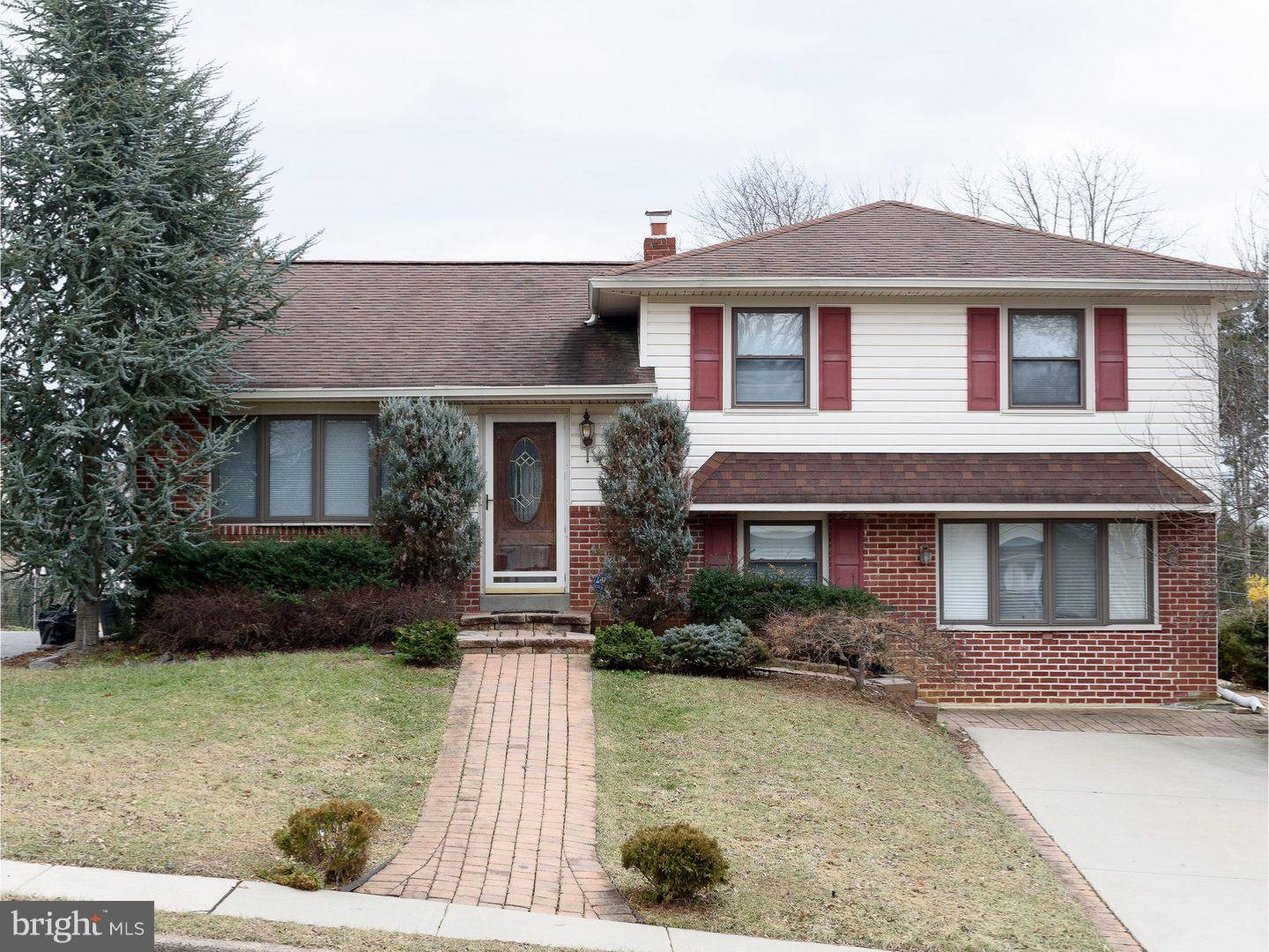 Broomall, PA 19008,353 SWANAGE DR