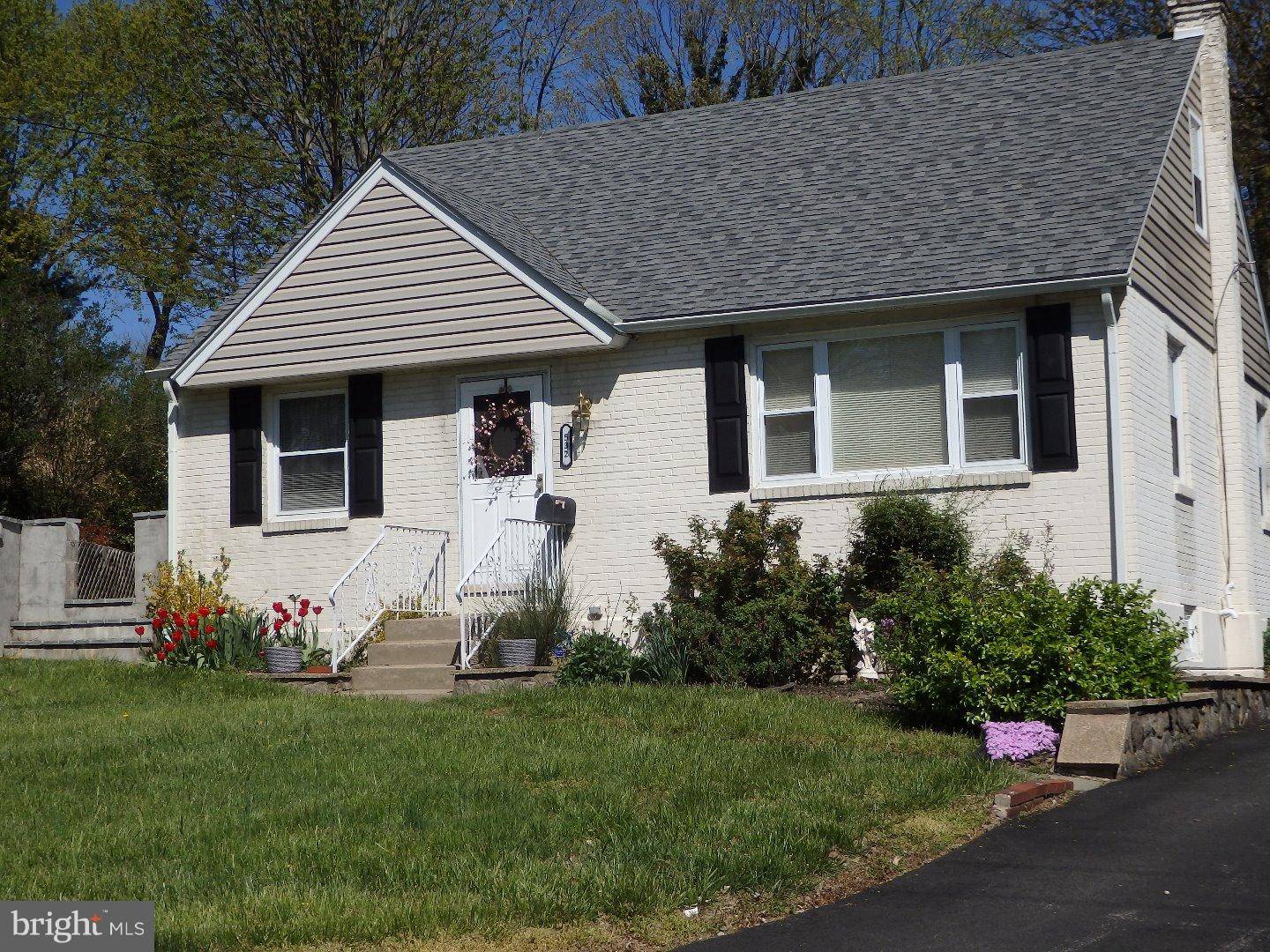 Havertown, PA 19083,532 N MANOA RD