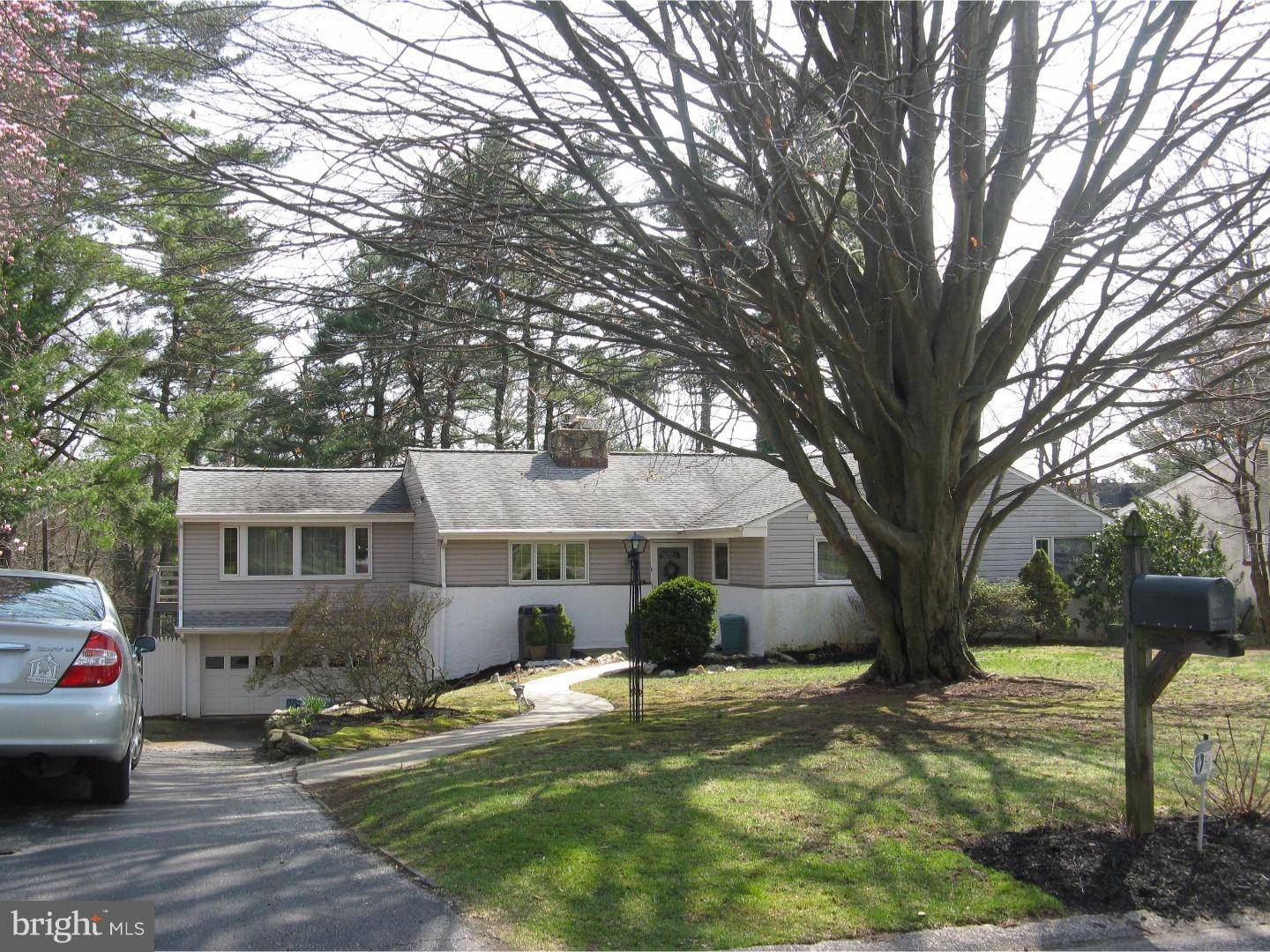 Newtown Square, PA 19073,107 RIDGEFIELD RD