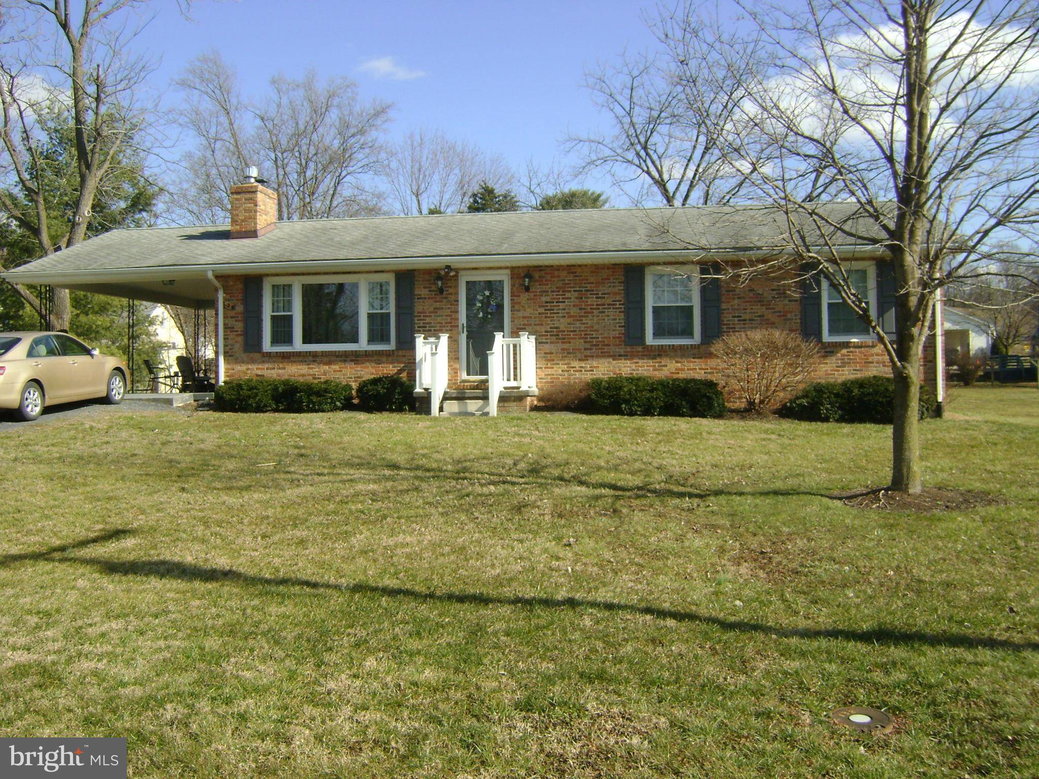 Strasburg, VA 22657,138 N. LOUDOUN ST