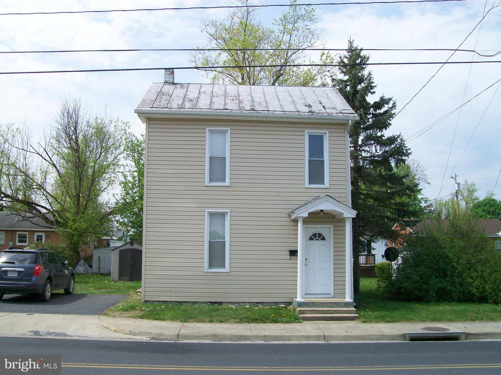 Strasburg, VA 22657,484 QUEEN ST E