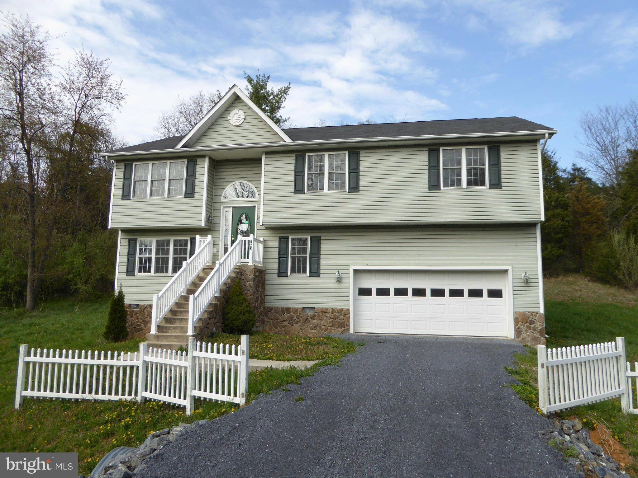 Woodstock, VA 22664,626 CEDAR CT