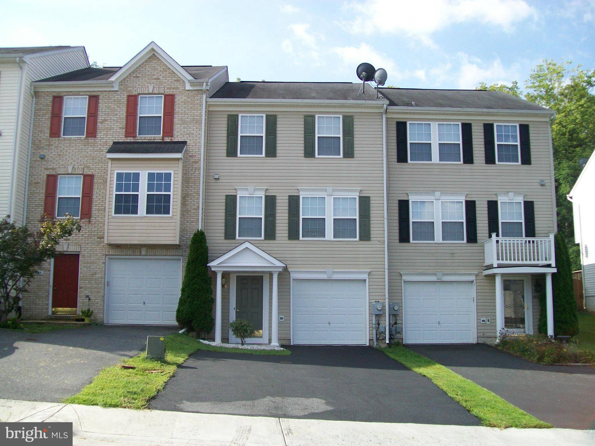 Strasburg, VA 22657,402 HUPPS HILL CT