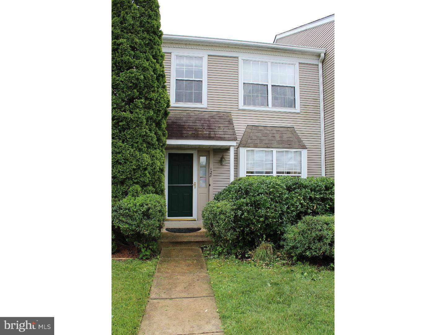 Aston, PA 19014,128 MARIE CIR