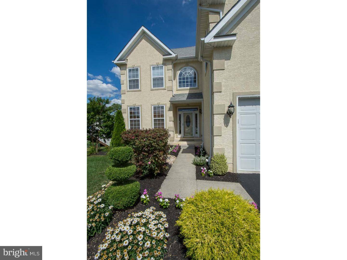 Springfield, PA 19064,608 HILL FARM LN