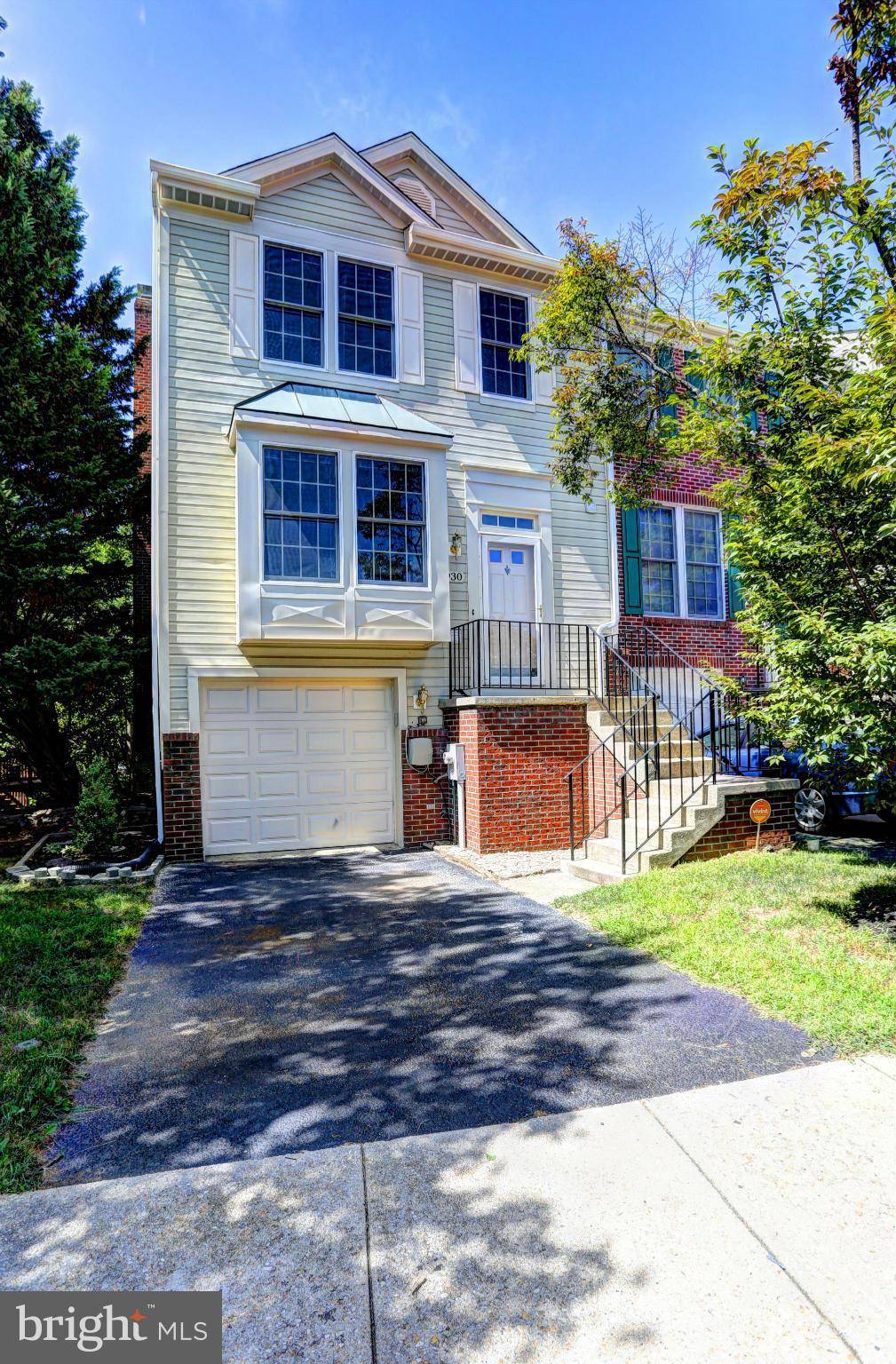 Ellicott City, MD 21043,7930 BRIGHTMEADOW CT