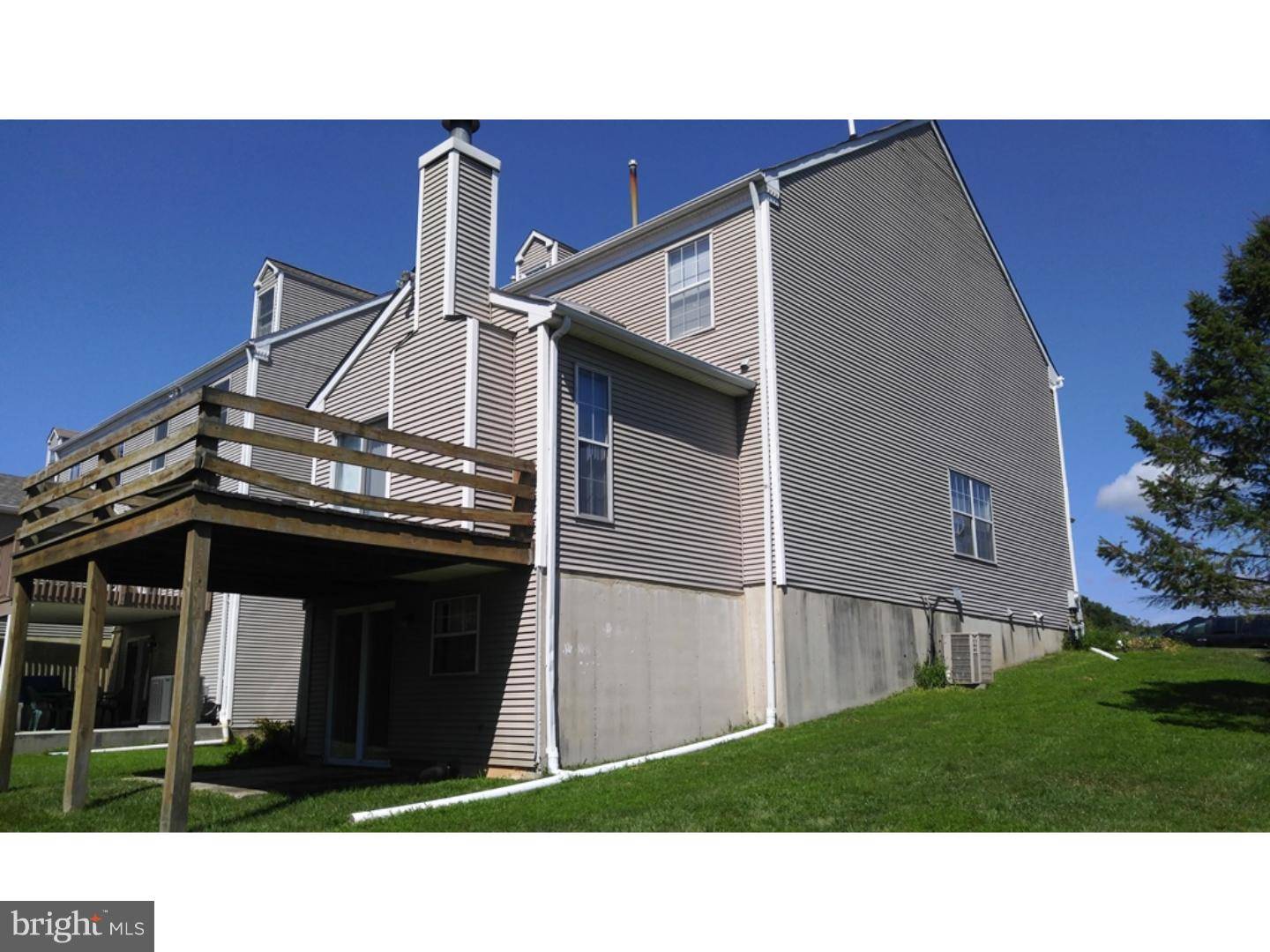 Aston, PA 19014,131 MARIE CIR