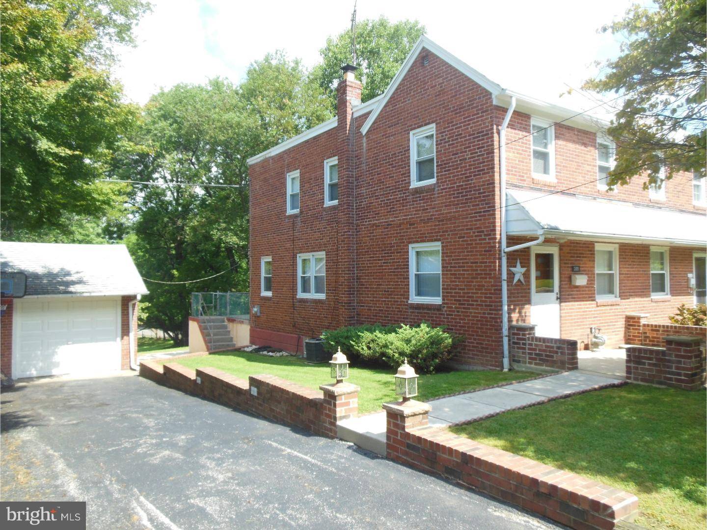 Aldan, PA 19018,319 BIRCHWOOD RD