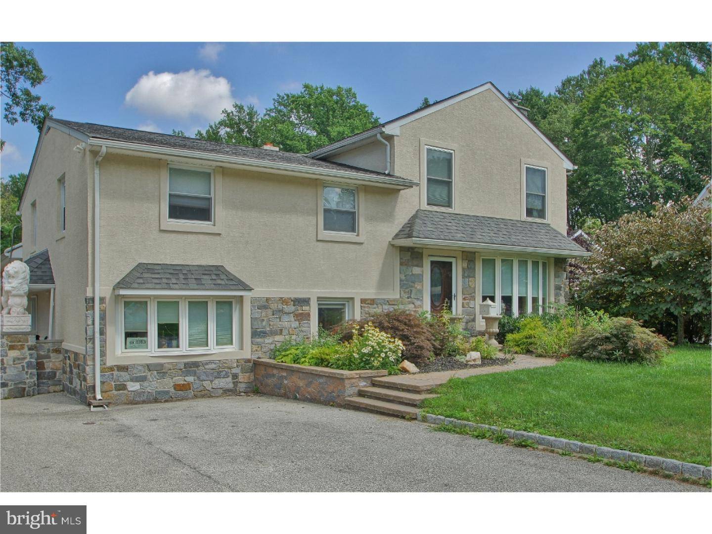 Broomall, PA 19008,129 BEECHTREE DR