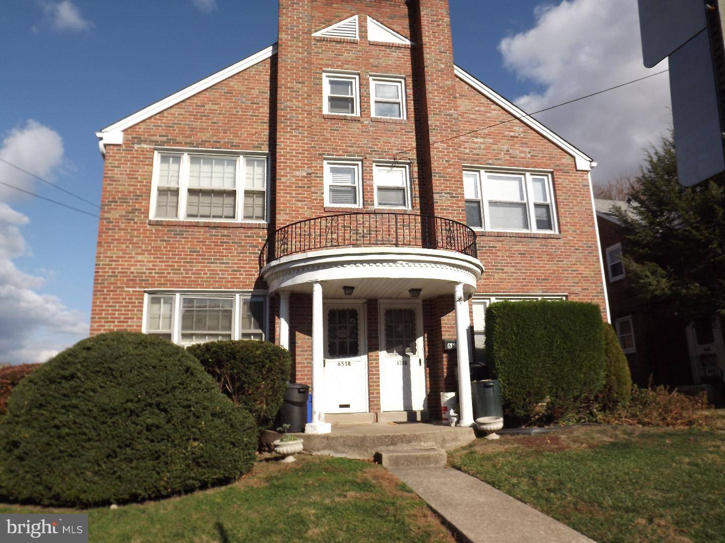 Upper Darby, PA 19026,655 DREXEL AVE