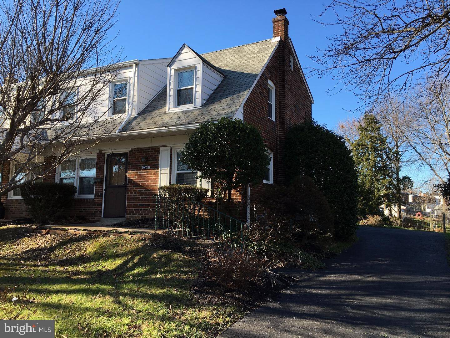 Ridley Park, PA 19078,726 DARBY RD