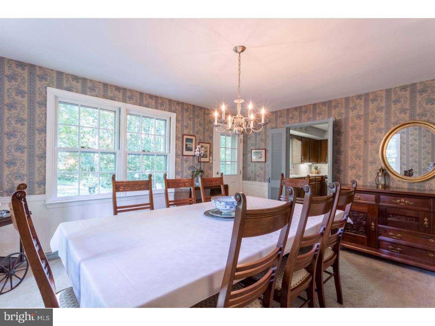 Newtown Square, PA 19073,308 OAK HILL LN